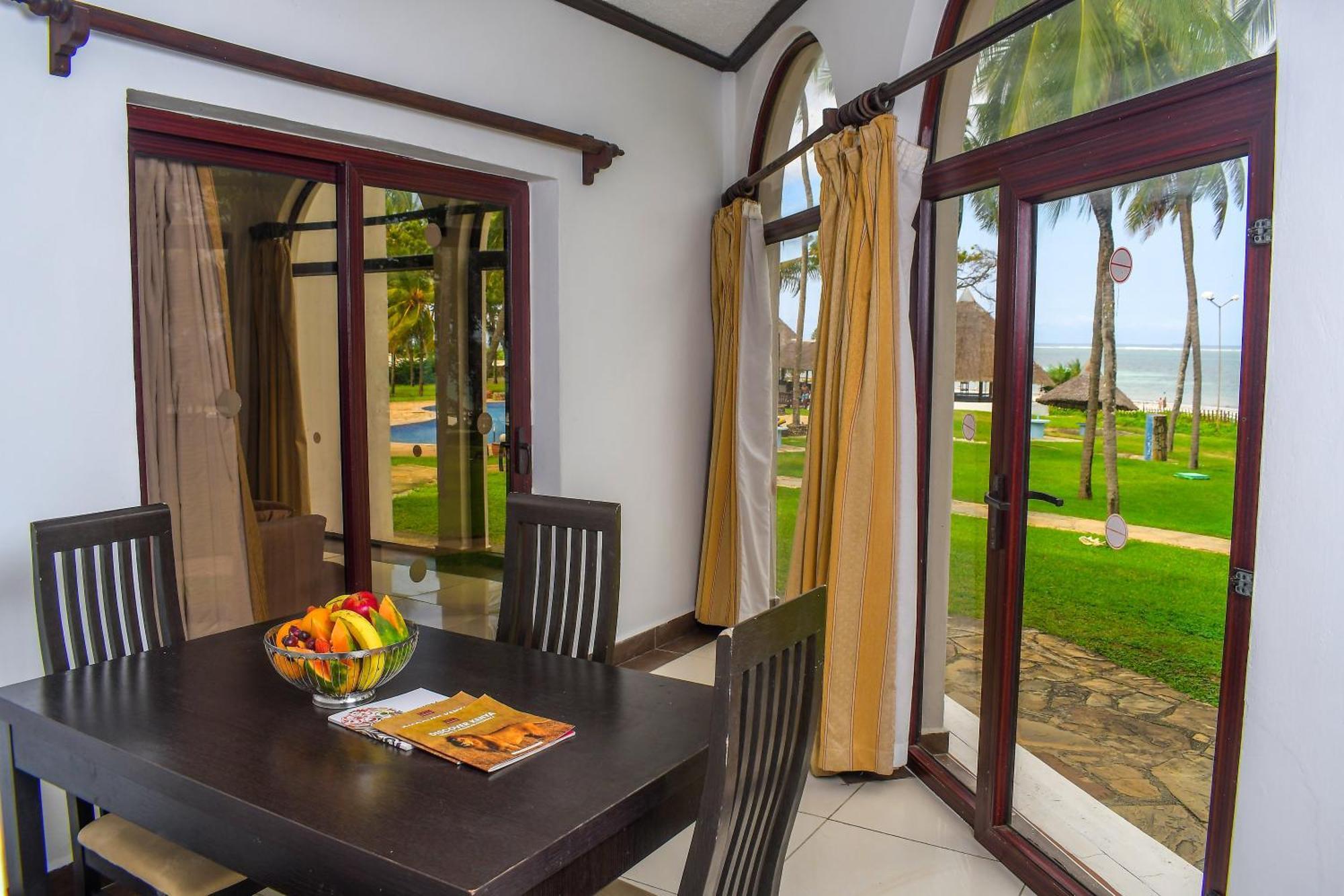 Cocoa Luxury Resort, Nyali, Момбаса Екстер'єр фото